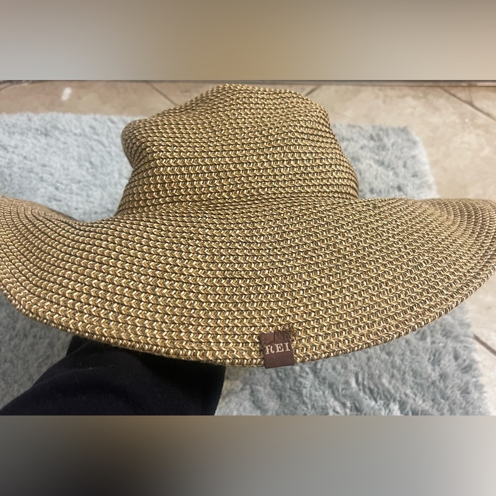 REI Tan Wide-Brim Hat